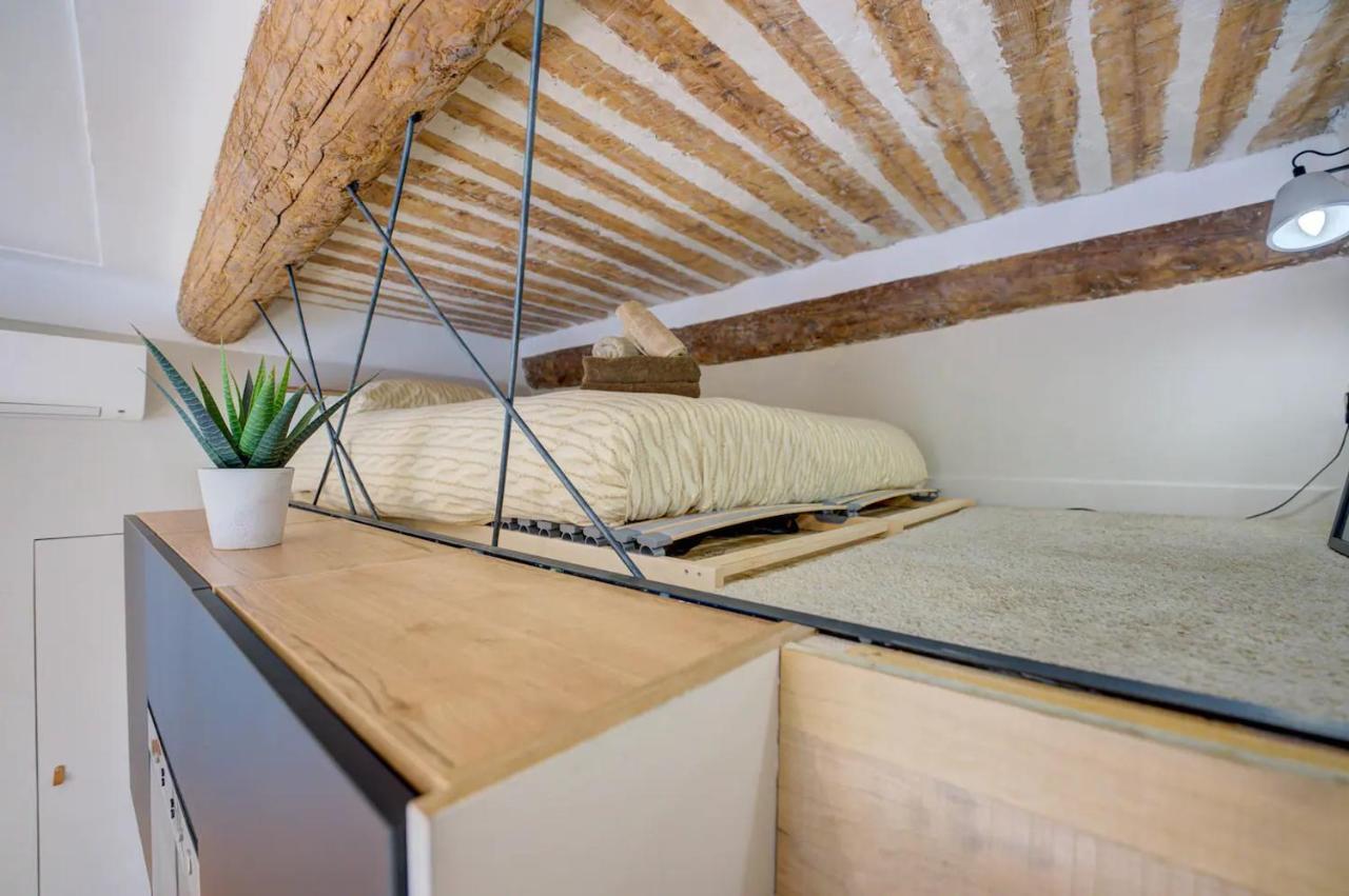 אנטיב Duplex Studio Apt Mezzanine Near Shops & Cafes מראה חיצוני תמונה