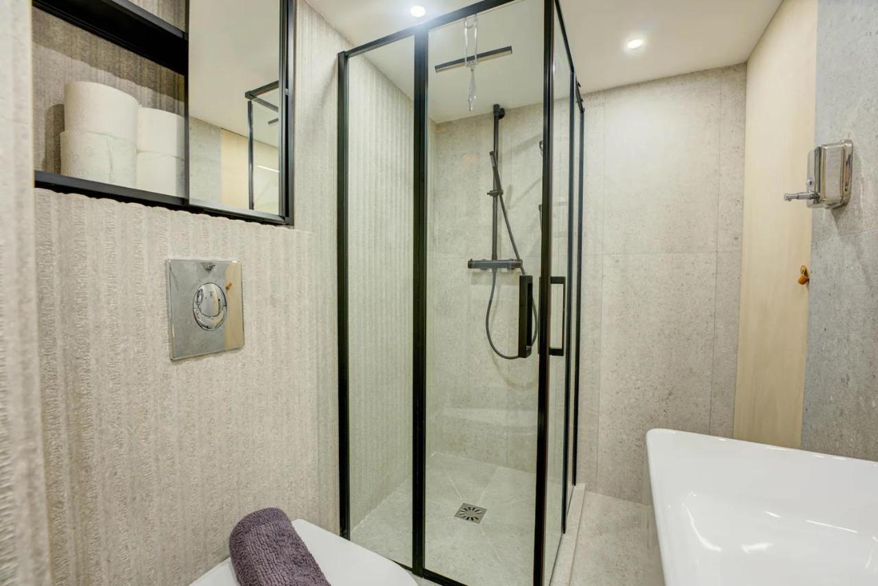 אנטיב Duplex Studio Apt Mezzanine Near Shops & Cafes מראה חיצוני תמונה